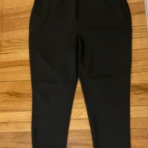 Old Navy Relaxed Fit Pants. Black. Size 14